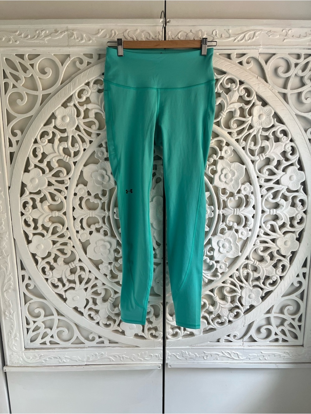 Under Armour Rush HeatGear Turquoise Pocket Leggings Size Medium